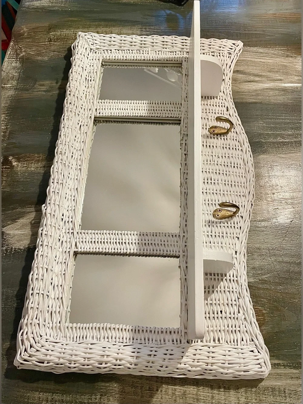 N/A white wicker
